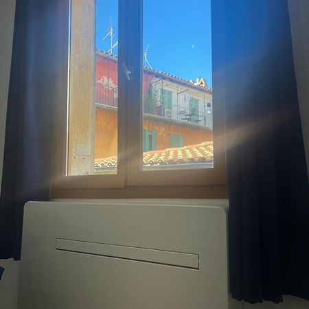 Old Town Lovely Apartment In Nice Exterior photo
